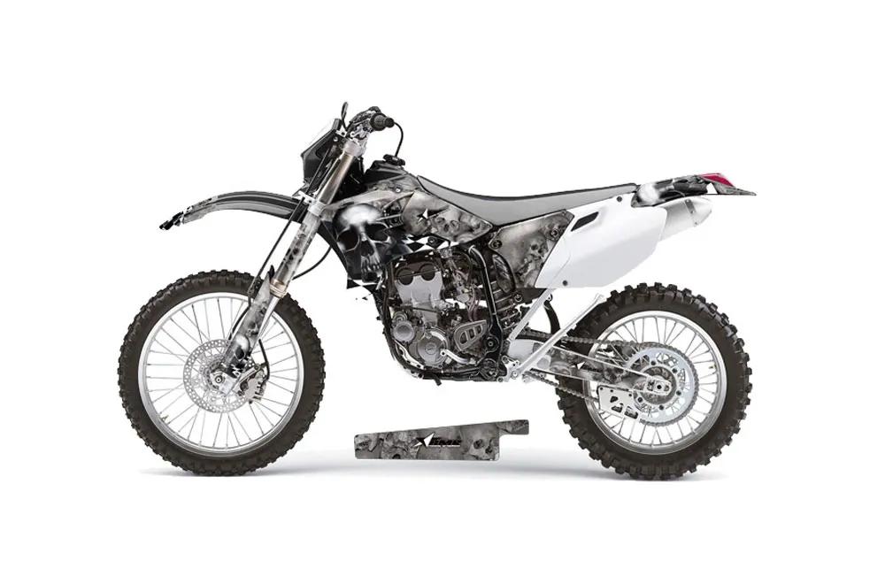 Yamaha YZ250 F Dirt Bike Graphic Kit - 2003-2005 Checkered Skull Black